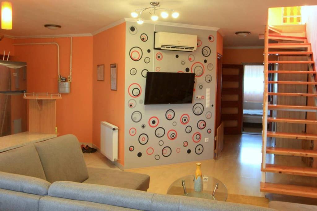 Entire Home Budapest Bagian luar foto